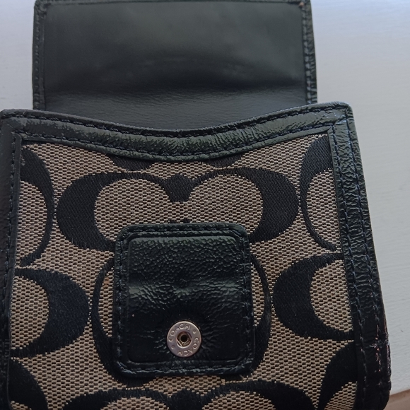 COACH COMPACT WALLET - Picture 7 of 13